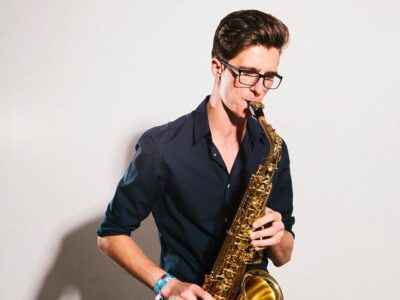 Professional Saxophonist to hire!